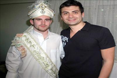 İngiliz genç sünnet oldu 