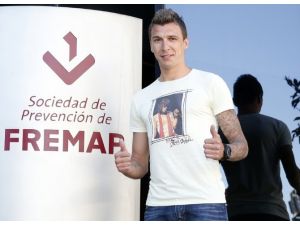 Mandzukic İmzayı Attı