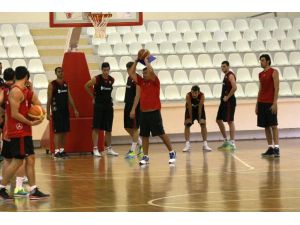 12 Dev Adam Dünya Kupası Hazırlıklarına Çeşme’de Başladı