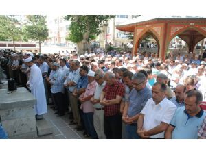 Öldürülen Filistinliler İçin Gıyabi Cenaze Namazı