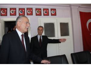 İhsanoğlu, Şehit Aileleri Derneğini Ziyaret Etti