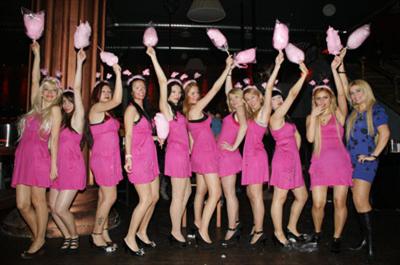 İzmirde pembe parti 