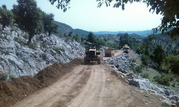 Yol Çalışmaları Tam Gaz Devam Ediyor