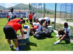 Akhisar Palandöken’de Güç Depoluyor