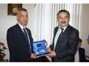 Mhp Milletvekili Engin Alan: Partililerimle Kucaklaşıyorum