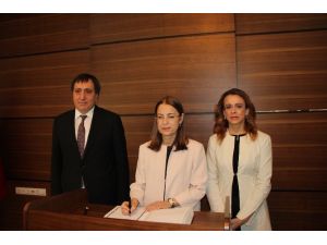 Ailelere &Rsquo;&rsquo;çocuk Yaşta Evlilik Yapılmasın&rsquo;&rsquo; Uyarısı