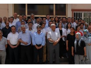 Sınırları Meşru Görmüyoruz