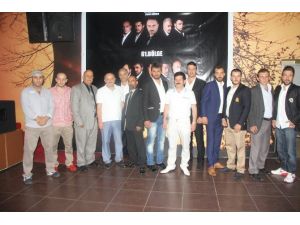 Esnaf Çektiği Filmin Galasını Yaptı