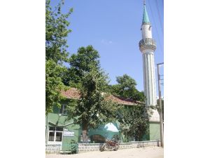 Bu Köyde Sadece İki Kez Ezan Okunuyor