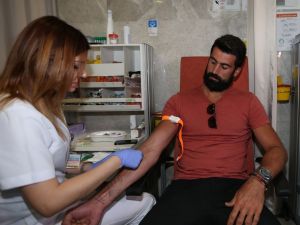 Fenerbahçeli Futbolcular Sağlık Kontrolünden Geçti