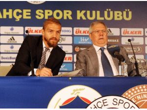 Caner Erkin İmzayı Attı