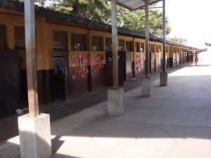 Tika’dan Guatemala’daki Türkiye Cumhuriyeti İlköğretim Okuluna Ziyaret