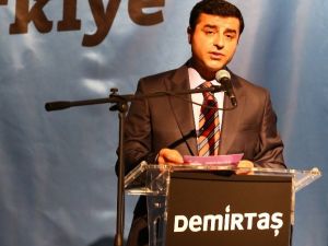 Bayrak Birçok Suçu Örtmek İçin De Kullanıldı