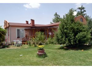 Adana’nın Kavurucu Sıcağından Niğde’ye Kaçıyorlar