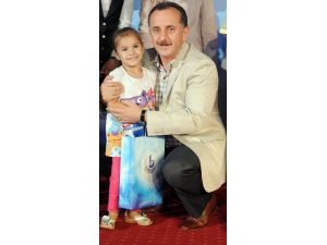 Bağcılar Belediyesi Bayramda Yetimleri Güldürecek