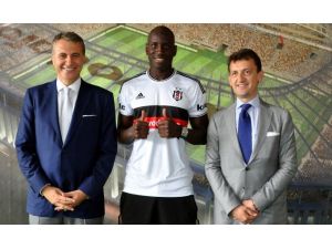 Demba Ba Fornayı Giydi