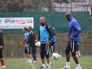 Karabüksporda Eskişehirspor Maçı Hazırlıkları Sürüyor