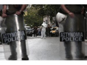 Yunan Terör Örgütü Lideri Maziotis Yaralı Olarak Yakalandı