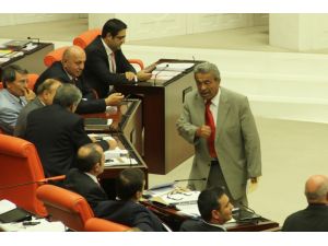 Meral Akşenerden Chp’li Kamer Genç’e Tepki