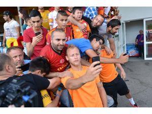 Galatasaray Hazırlıklara Devam Ediyor