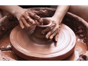 Kaz Dağlarında Seramik Darbuka Üretiyor
