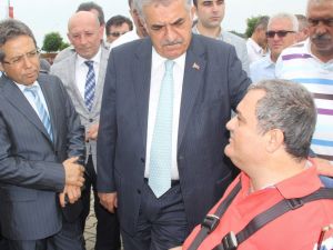 Gümrük Ve Ticaret Bakanı Hayati Yazıcı Artvinde