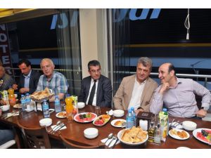 Chp Genel Başkan Yardımcısı Yakup Akkaya, 4 Milletvekiliyle Birlikte Gümüşhane’de