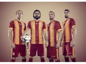 Galatasaray’ın 2014-2015 Sezonu Forması Tanıtıldı