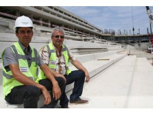 Akyazı Spor Ve Kültür Merkezi İnşaatı Hızla Sürüyor