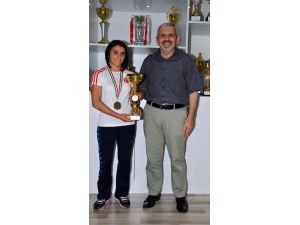 Judo Şampiyonuna Cumhuriyet Altını