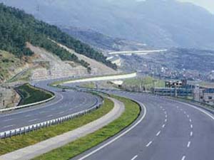 Bölünmüş Yol İhalesi Yapılıyor