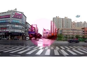 Helikopter Caddenin Ortasına Çakıldı