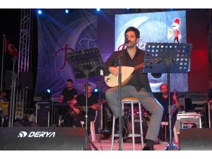 Ben Bir Dava Adamına Şarkı Yaptım”