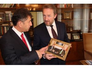 İzzetbegoviç’in Erdoğan’a Vasiyetinin Ayrıntılarını Anlattı