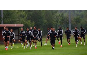 Fikret Orman, Beşiktaş’ın İngiltere Kampına Katıldı