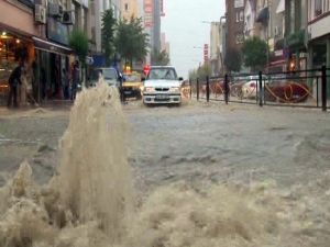 Tekirdağ Sağanak Yağışa Teslim