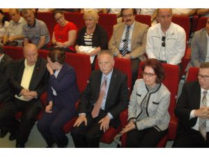 Ekmeleddin İhsanoğlu Kocaelide