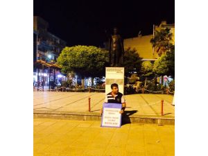 Filistin İçin Tek Kişilik Protesto