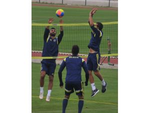 Potuk: “Fenerbahçe Tarihine Adımızı Yazdırmak İstiyoruz”