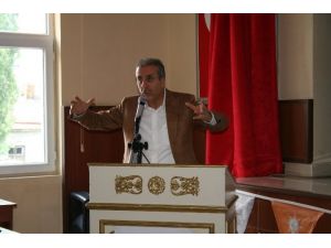 Bakan Eker: İnsanlık Bu Zulme Seyirci