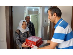 Başakşehir Belediyesi Ramazan Bereketini Vatandaşlarla Paylaşıyor