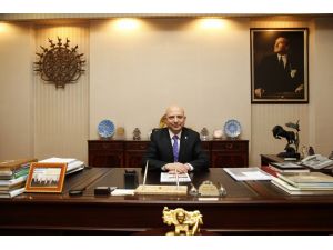 A.ü. Rektörü Prof. Dr. Erkan İbiş, Üniversiteleri Uyuşturucuya Karşı ‘Dur’ Demeye Davet Etti