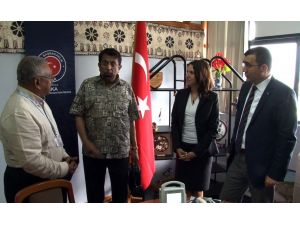 Fiji Hastanelerine Acil Servis Ekipmanı Desteği