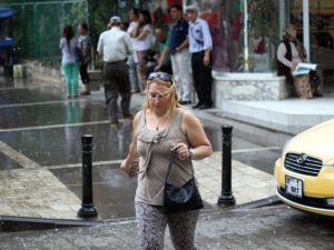 Sıcağa Yağmur Molası