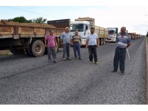 Tır Şoförleri Kayseri-adana Karayolunu Trafiğe Kapattı