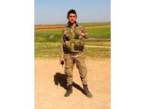 Niğde Şehidine Ağlıyor