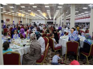 Yetim Çocuklar İftar Sofrasında Buluştu