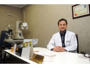Deniz Ve Havuz Keyfi Göz Sağlığınıza Gölge Düşürmesin