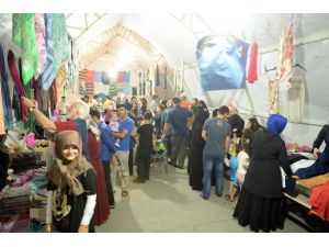 Bağcılar’da İmam Hatipli Öğrencilerden Gazze İçin Kermes