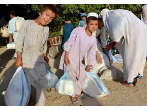 İhlas Vakfı Afganistan’da Yüzlerin Gülmesine Vesile Oldu